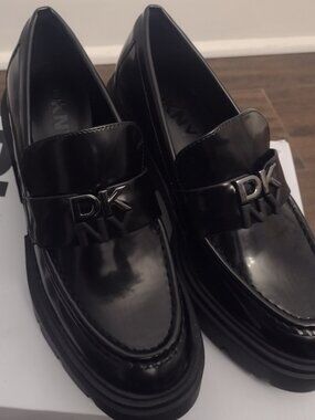 DKNY Texas heeled black platform shoes size 7 US Womens